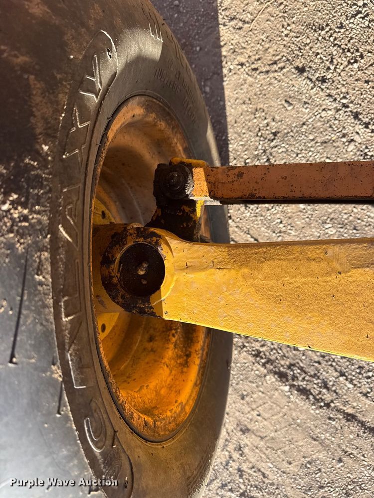 image for item EG2103 Case 580K 