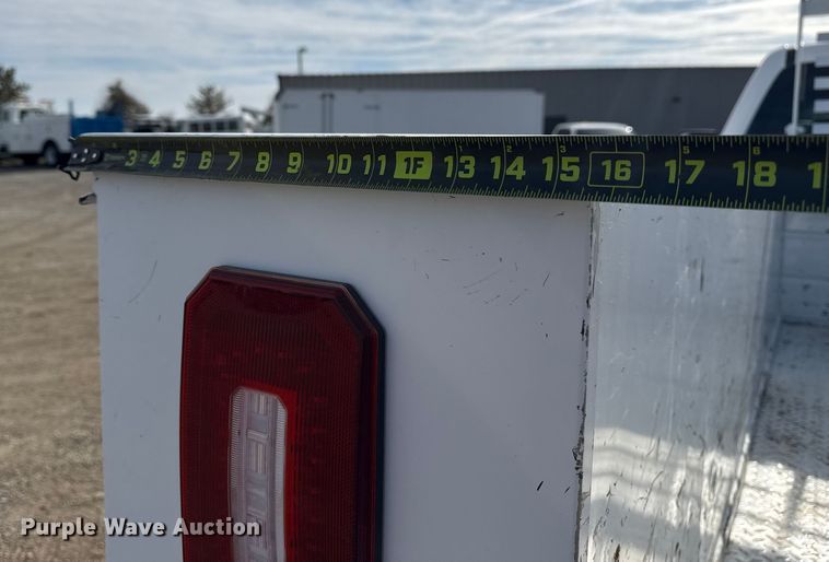 image for item EG2115 2019 Chevrolet Silverado 2500HD utility bed pickup truck