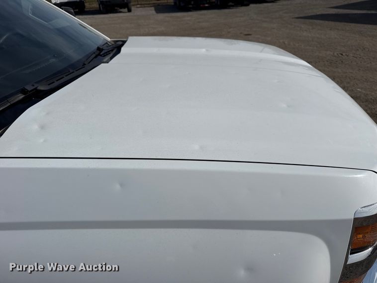 image for item EG2115 2019 Chevrolet Silverado 2500HD utility bed pickup truck