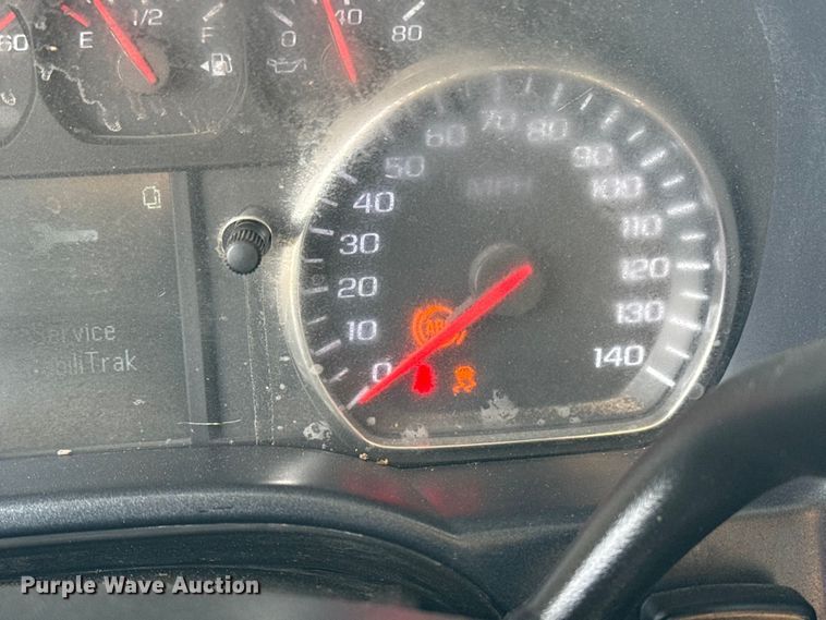 image for item EG2115 2019 Chevrolet Silverado 2500HD utility bed pickup truck