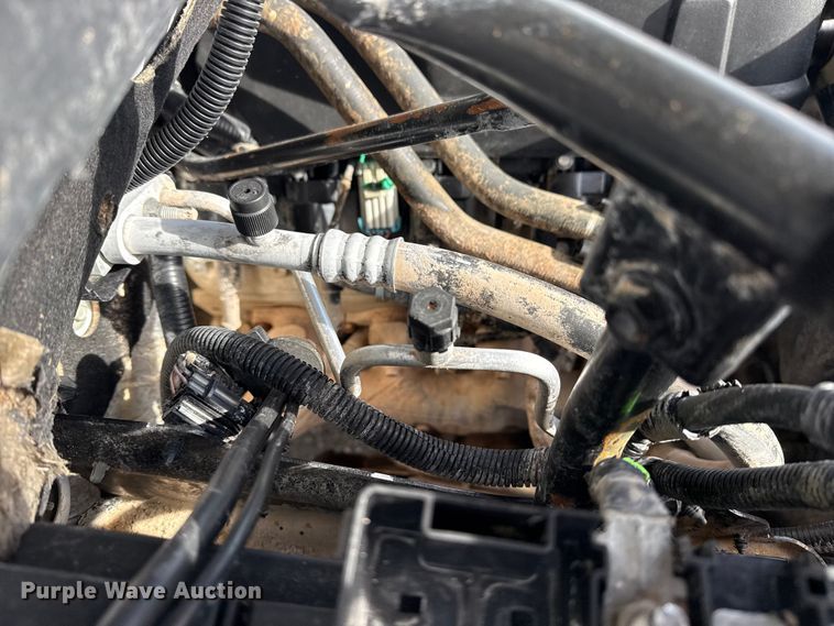 image for item EG2115 2019 Chevrolet Silverado 2500HD utility bed pickup truck