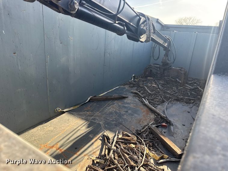 image for item EG2117 2008 Peterbilt 367 grapple crane truck