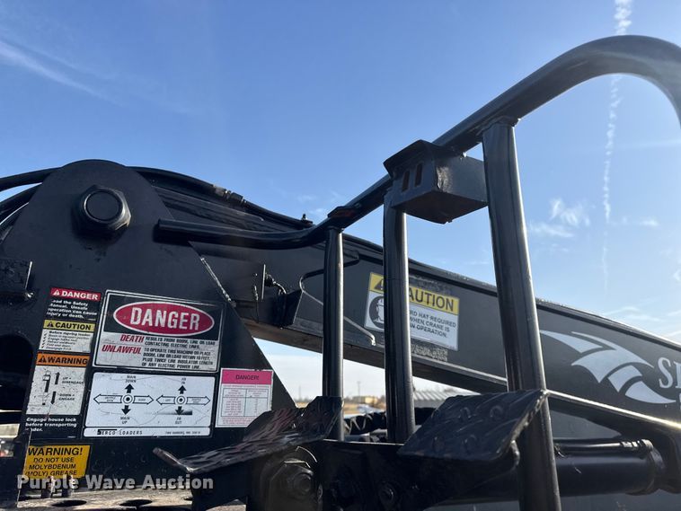 image for item EG2117 2008 Peterbilt 367 grapple crane truck