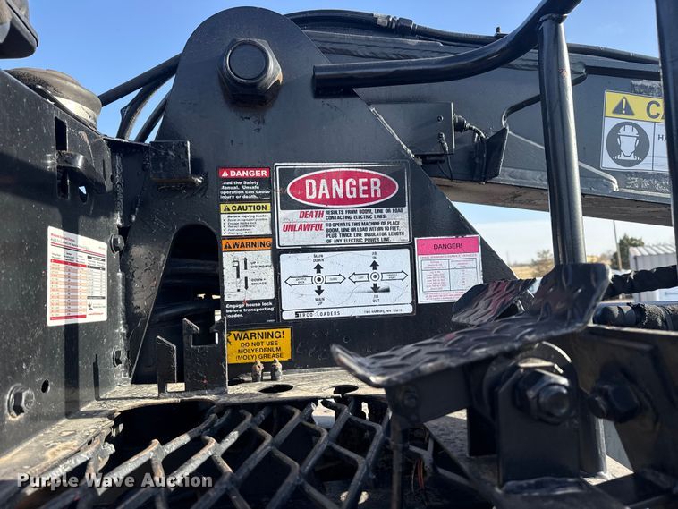 image for item EG2117 2008 Peterbilt 367 grapple crane truck