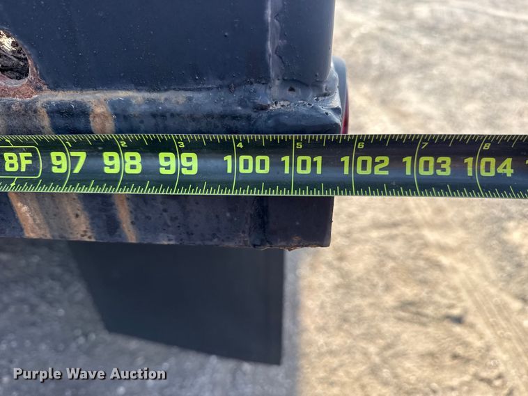 image for item EG2117 2008 Peterbilt 367 grapple crane truck