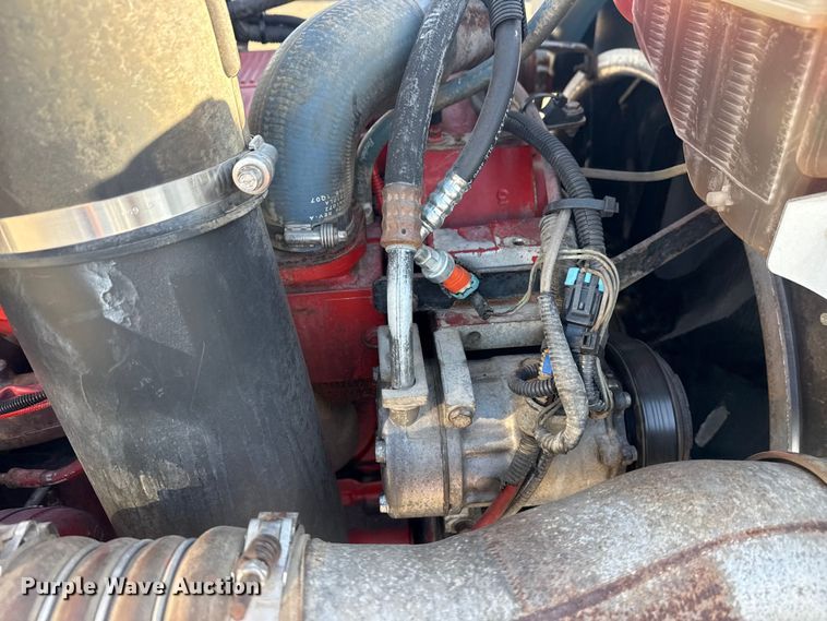 image for item EG2117 2008 Peterbilt 367 grapple crane truck