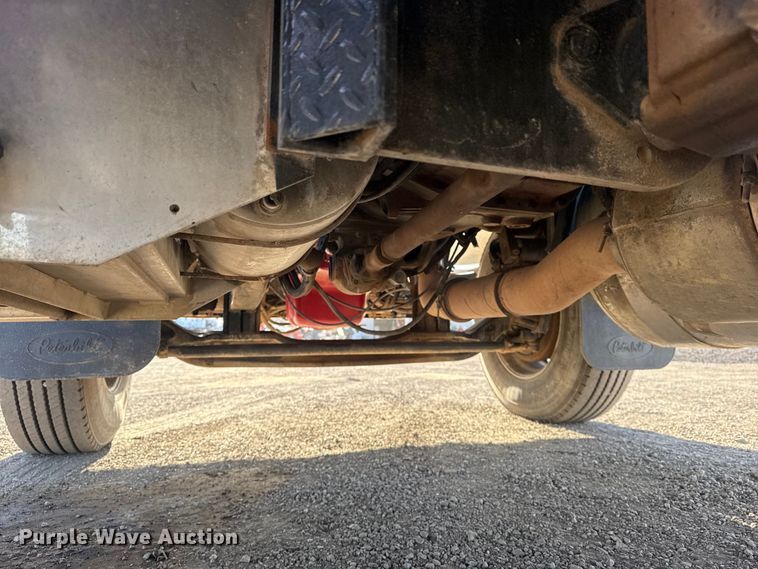 image for item EG2117 2008 Peterbilt 367 grapple crane truck