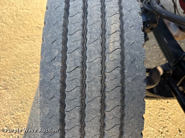 image for item EG2117 2008 Peterbilt 367 grapple crane truck