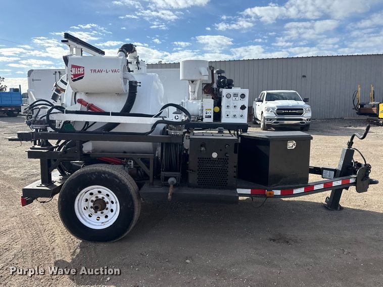 image for item EG2121 2011 EH Wachs Trac-L-Vac vacuum excavator