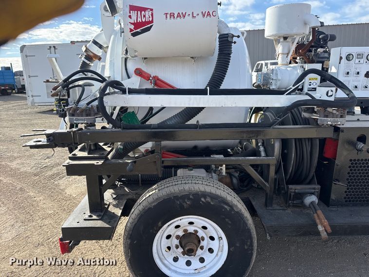 image for item EG2121 2011 EH Wachs Trac-L-Vac vacuum excavator