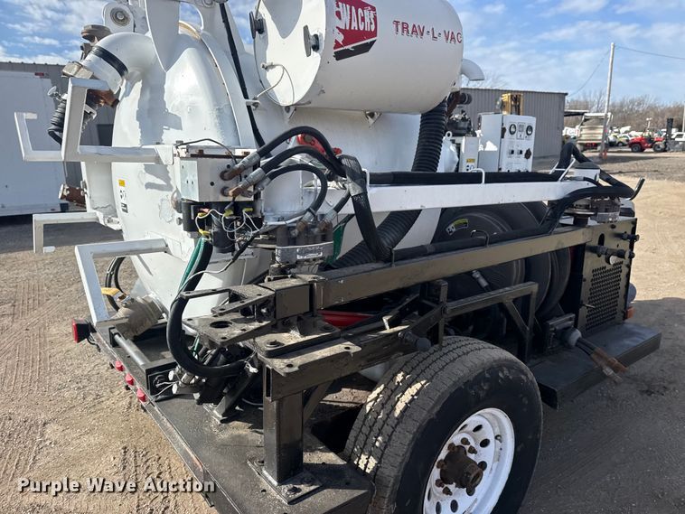 image for item EG2121 2011 EH Wachs Trac-L-Vac vacuum excavator