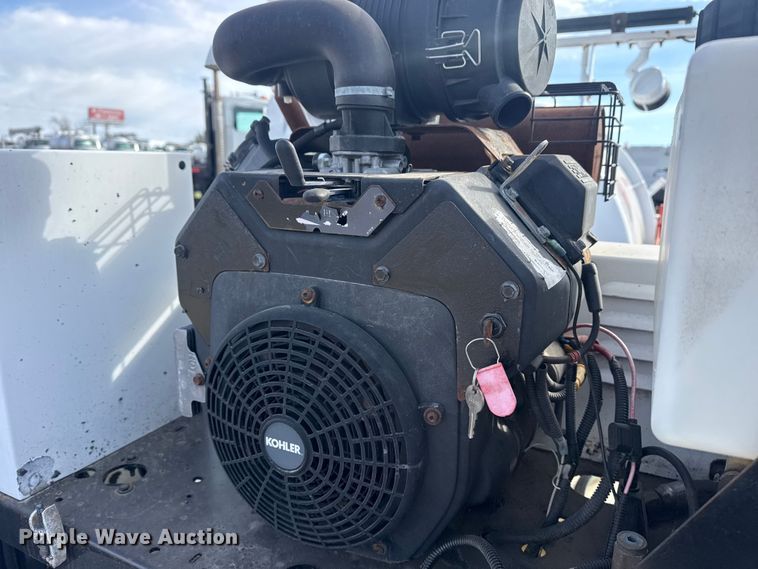 image for item EG2121 2011 EH Wachs Trac-L-Vac vacuum excavator