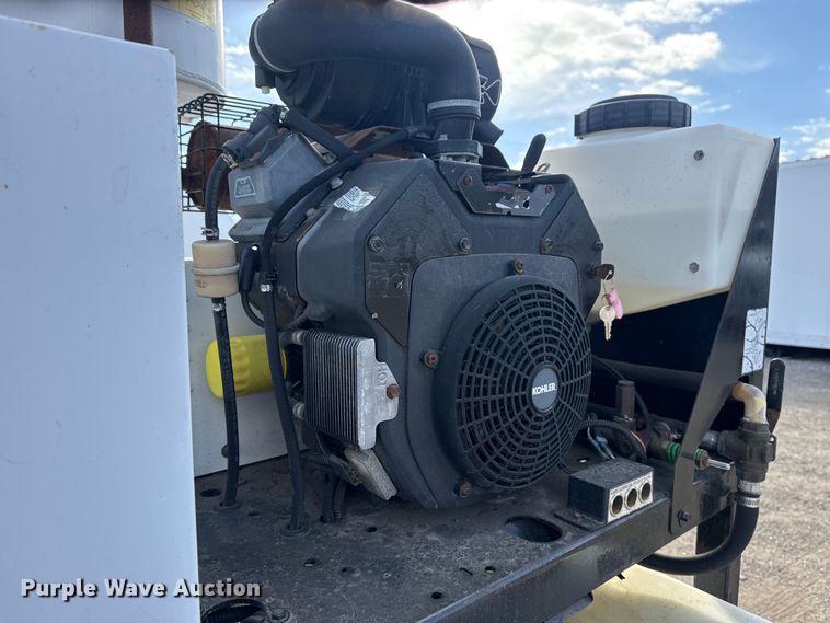 image for item EG2121 2011 EH Wachs Trac-L-Vac vacuum excavator