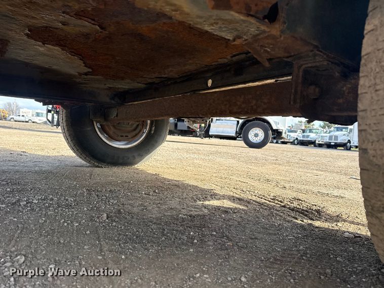 image for item EG2121 2011 EH Wachs Trac-L-Vac vacuum excavator