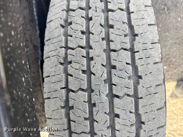 image for item EG2121 2011 EH Wachs Trac-L-Vac vacuum excavator