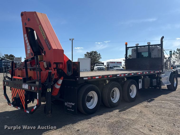 image for item EG2122 2013 Kenworth T800 crane truck