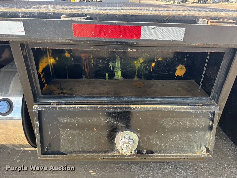 image for item EG2122 2013 Kenworth T800 crane truck