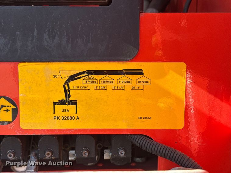 image for item EG2122 2013 Kenworth T800 crane truck