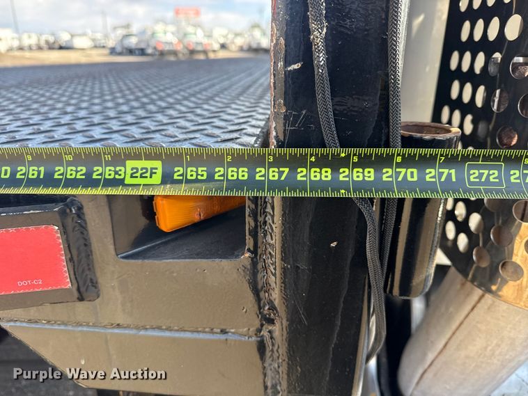 image for item EG2122 2013 Kenworth T800 crane truck