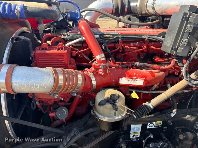 image for item EG2122 2013 Kenworth T800 crane truck