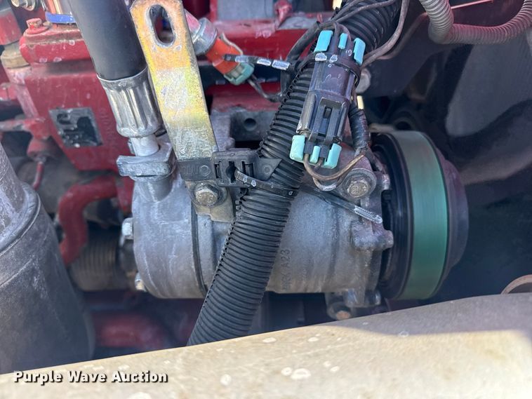 image for item EG2122 2013 Kenworth T800 crane truck