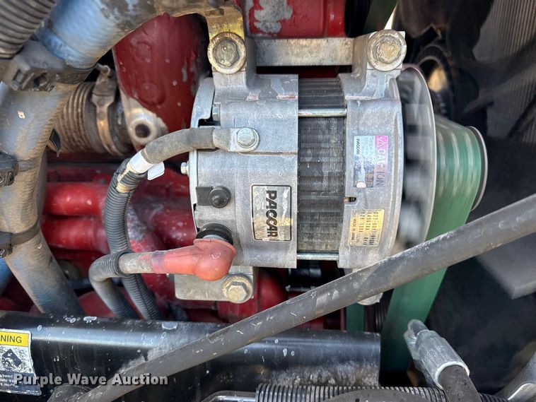 image for item EG2122 2013 Kenworth T800 crane truck