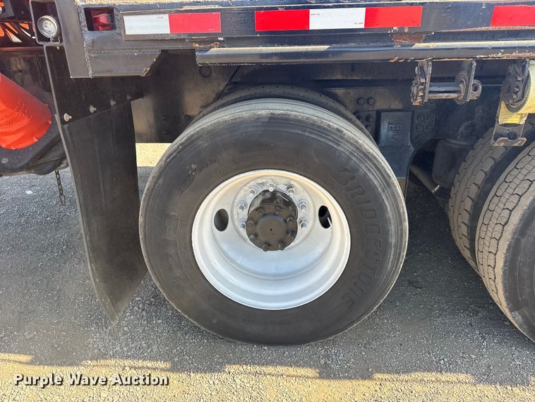 image for item EG2122 2013 Kenworth T800 crane truck