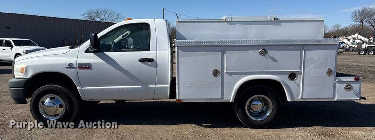 image for item EG2123 2009 Dodge Ram 3500 utility bed pickup truck
