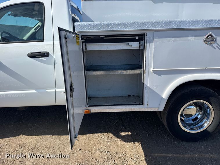 image for item EG2123 2009 Dodge Ram 3500 utility bed pickup truck