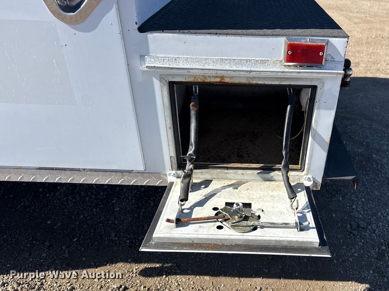 image for item EG2123 2009 Dodge Ram 3500 utility bed pickup truck