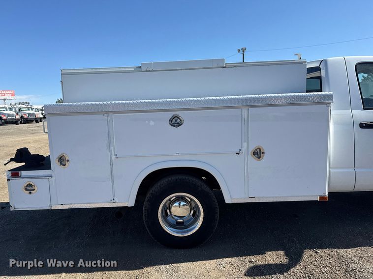 image for item EG2123 2009 Dodge Ram 3500 utility bed pickup truck