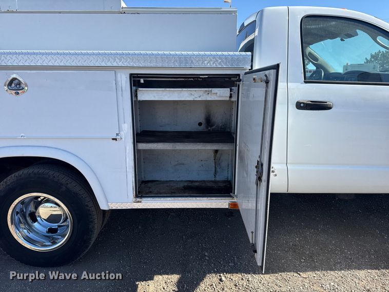 image for item EG2123 2009 Dodge Ram 3500 utility bed pickup truck