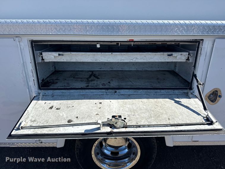 image for item EG2123 2009 Dodge Ram 3500 utility bed pickup truck