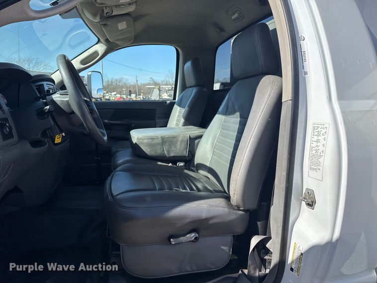 image for item EG2123 2009 Dodge Ram 3500 utility bed pickup truck