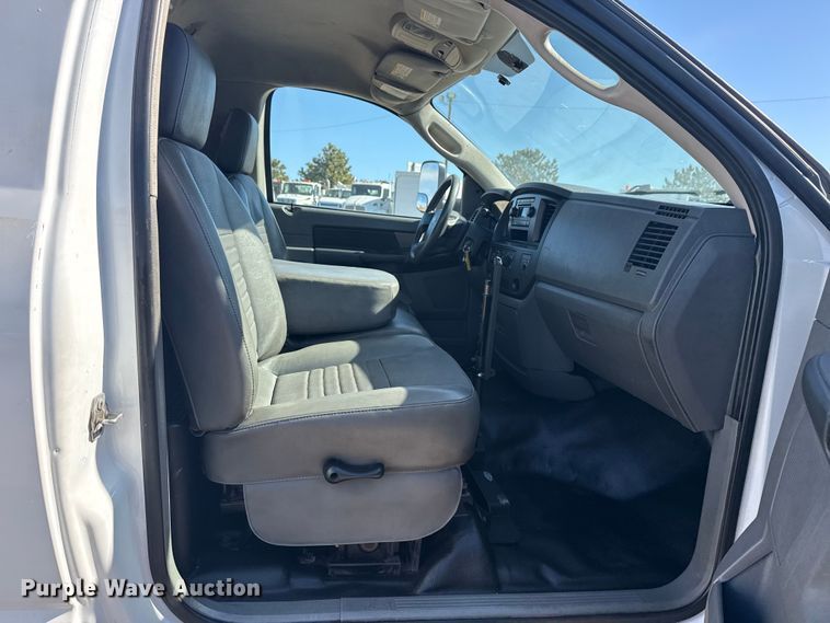 image for item EG2123 2009 Dodge Ram 3500 utility bed pickup truck