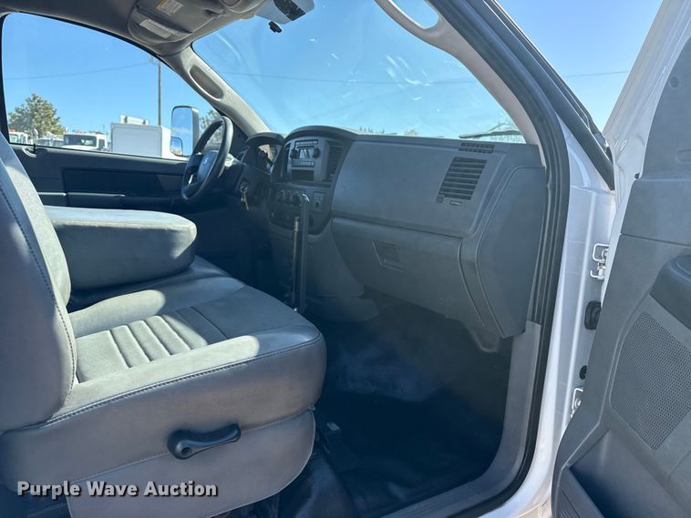 image for item EG2123 2009 Dodge Ram 3500 utility bed pickup truck