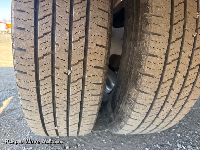 image for item EG2123 2009 Dodge Ram 3500 utility bed pickup truck