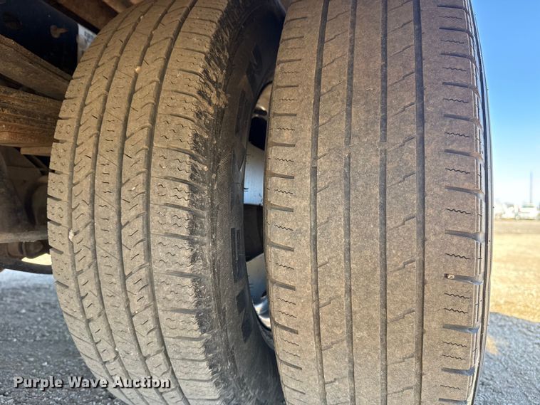 image for item EG2123 2009 Dodge Ram 3500 utility bed pickup truck