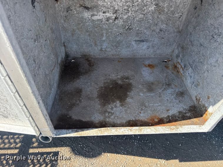 image for item EG2126 2013 Mack GU713 vacuum truck