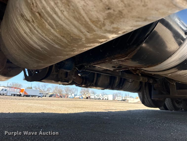 image for item EG2126 2013 Mack GU713 vacuum truck