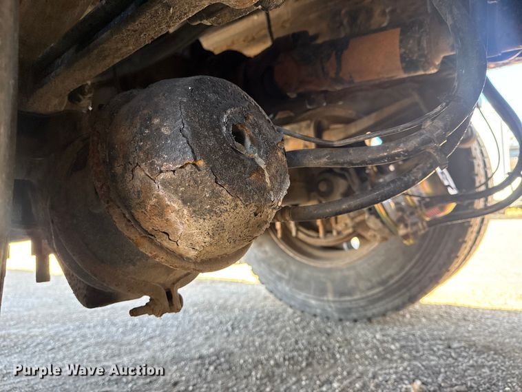 image for item EG2126 2013 Mack GU713 vacuum truck