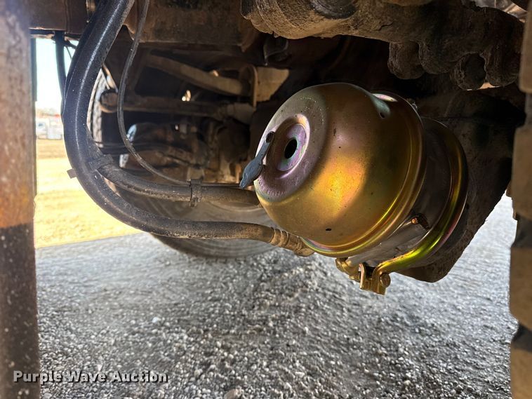 image for item EG2126 2013 Mack GU713 vacuum truck