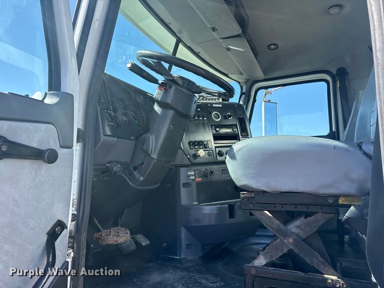 image for item EG2126 2013 Mack GU713 vacuum truck