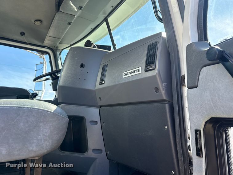 image for item EG2126 2013 Mack GU713 vacuum truck