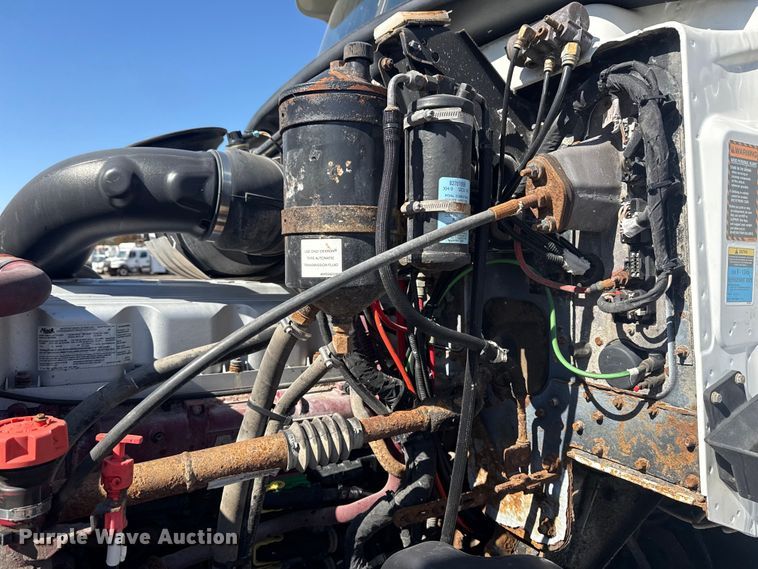 image for item EG2126 2013 Mack GU713 vacuum truck