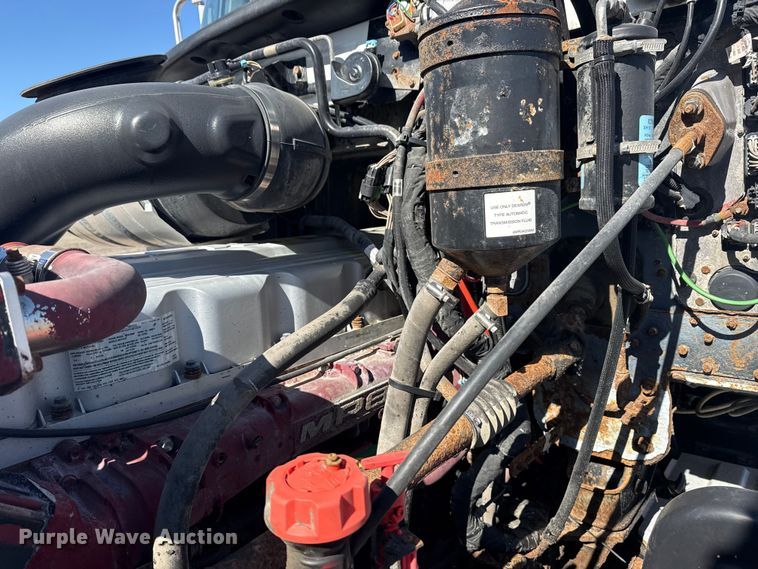 image for item EG2126 2013 Mack GU713 vacuum truck