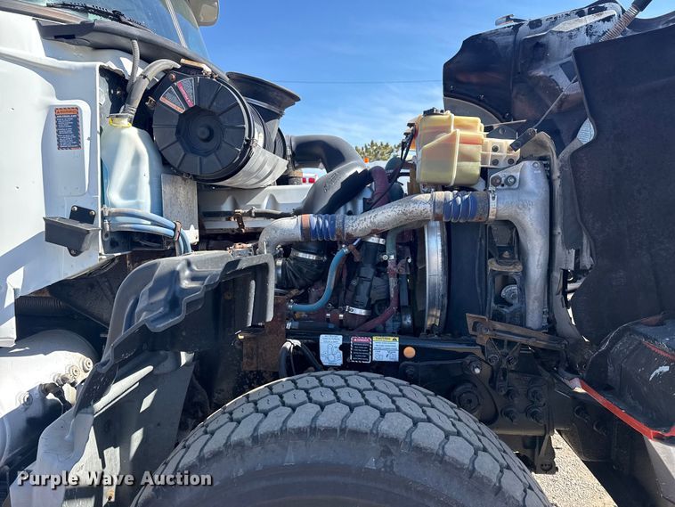 image for item EG2126 2013 Mack GU713 vacuum truck