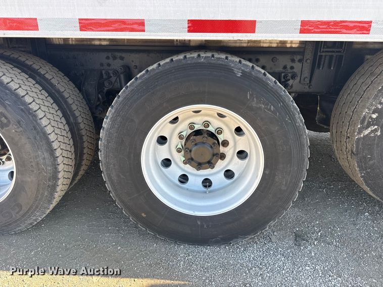 image for item EG2126 2013 Mack GU713 vacuum truck