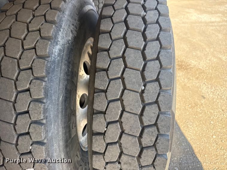 image for item EG2126 2013 Mack GU713 vacuum truck