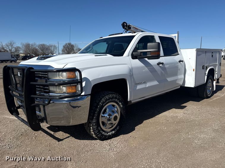 image for item EG2127 2018 Chevrolet Silverado 3500HD Crew Cab utility / service truck